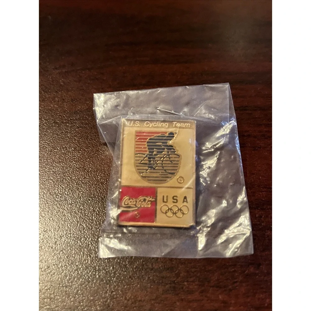 Vintage Coca-Cola Coke Olympics Team‎ USA Cycling Event Lapel Hat Pin